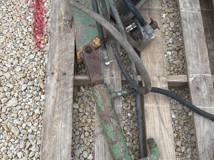 ford-8n-image-1