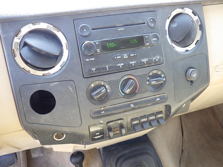2008-ford-f350-image-24