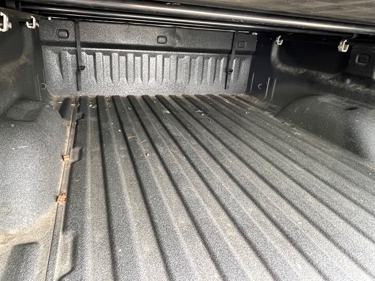 2011-chevrolet-silverado-1500-image-36