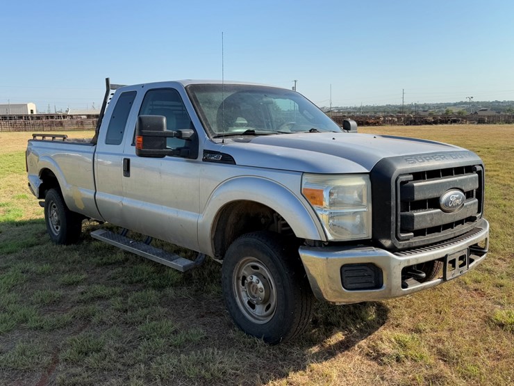 2011-ford-f250-image-10