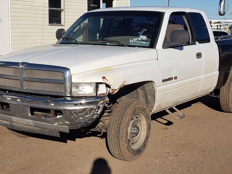 2001-dodge-ram-1500-image-1