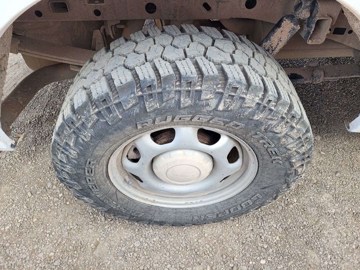 2017-ford-f150-image-16