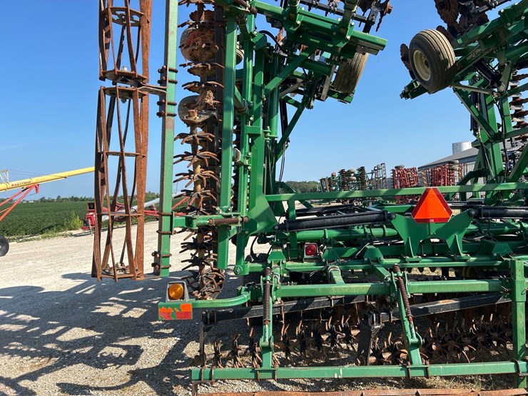 great-plains-4000-image-17