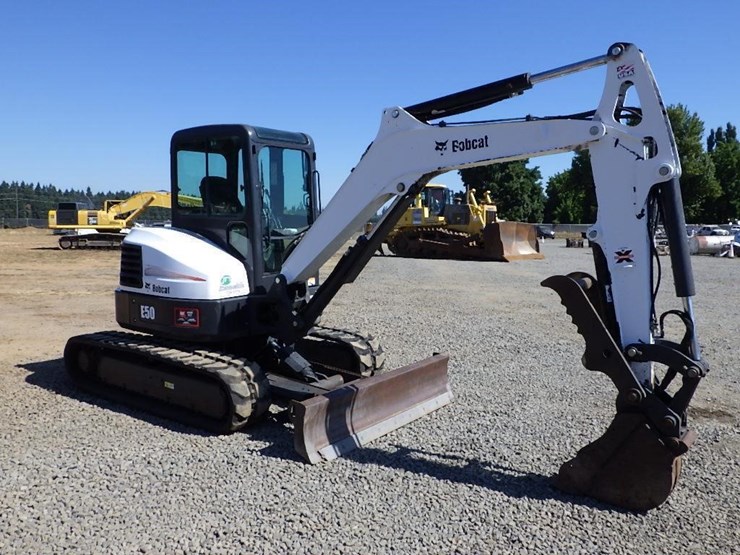 2012-bobcat-e50-image-2