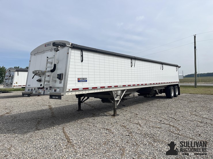 2018-wilson-grain-trailer-image-1