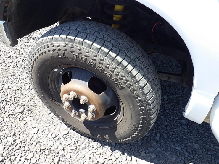 2006-dodge-ram-3500-image-32