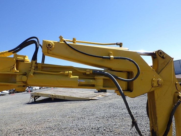 komatsu-pc12uu-image-15