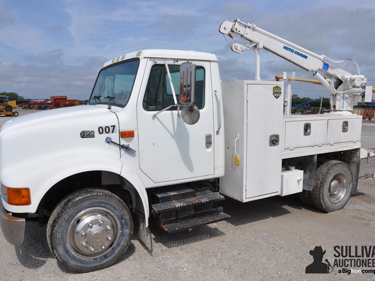 2000-international-4700-image-1