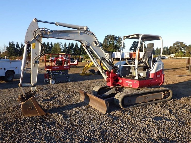 2019-takeuchi-tb260-image-1