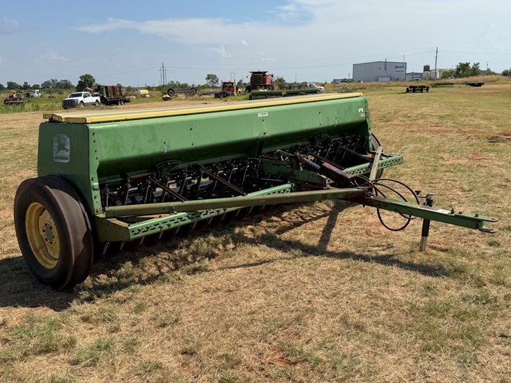 john-deere-8350-image-10