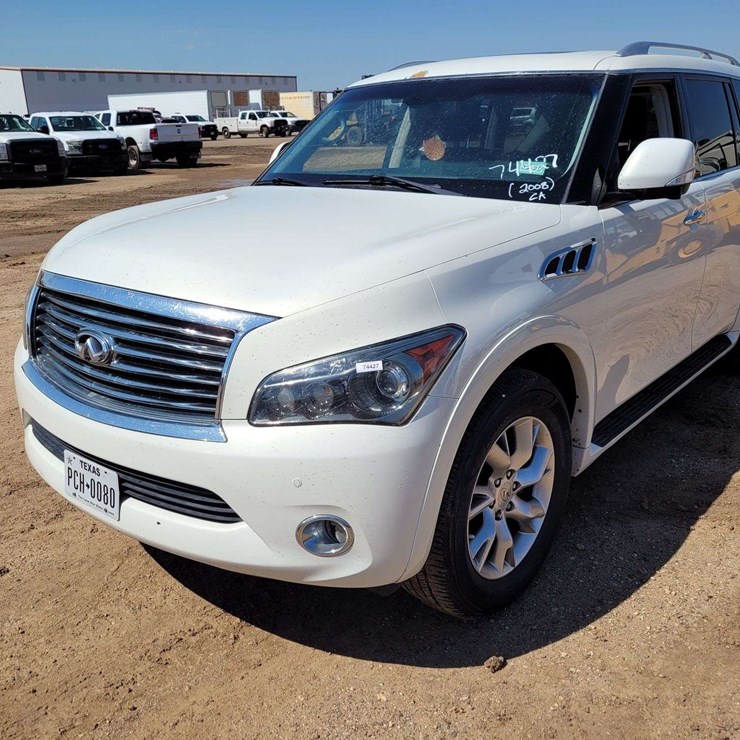 2012 INFINITI QX56