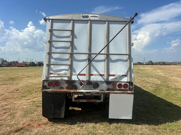 merritt-grain-trailer-image-4