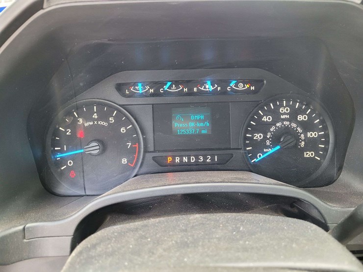 2017-ford-f150-image-12