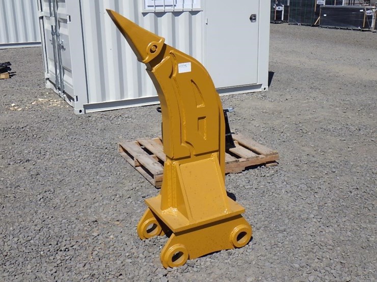 caterpillar-320-image-1