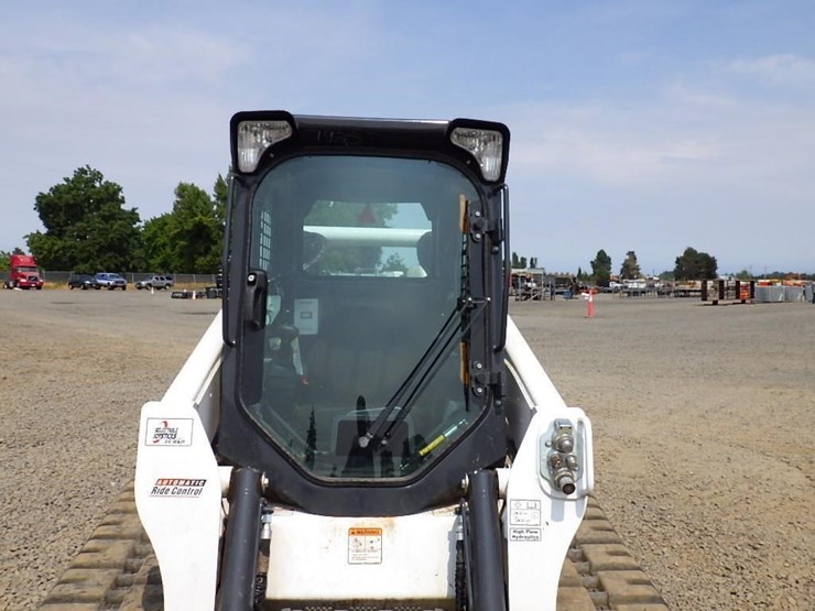 2022-bobcat-t770-image-18
