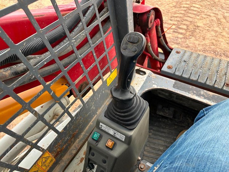 takeuchi-tl8-image-37