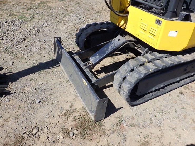 komatsu-pc12uu-image-12
