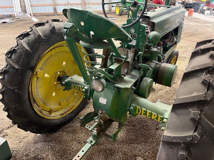 john-deere-b-image-6