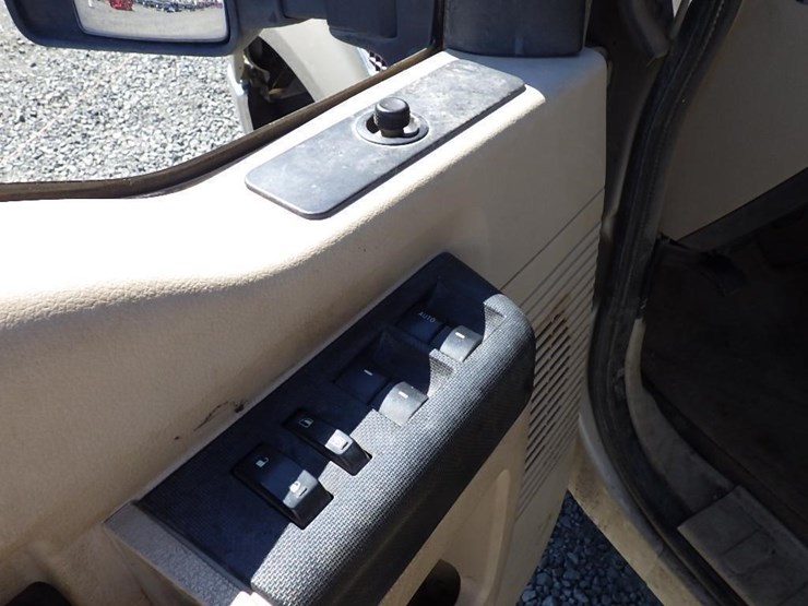 2008-ford-f350-image-19