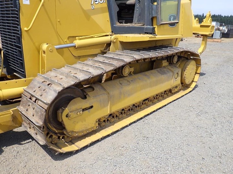 deere-750j-lt-image-39