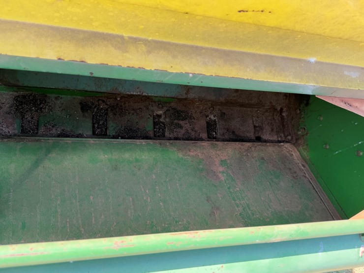 john-deere-8350-image-16
