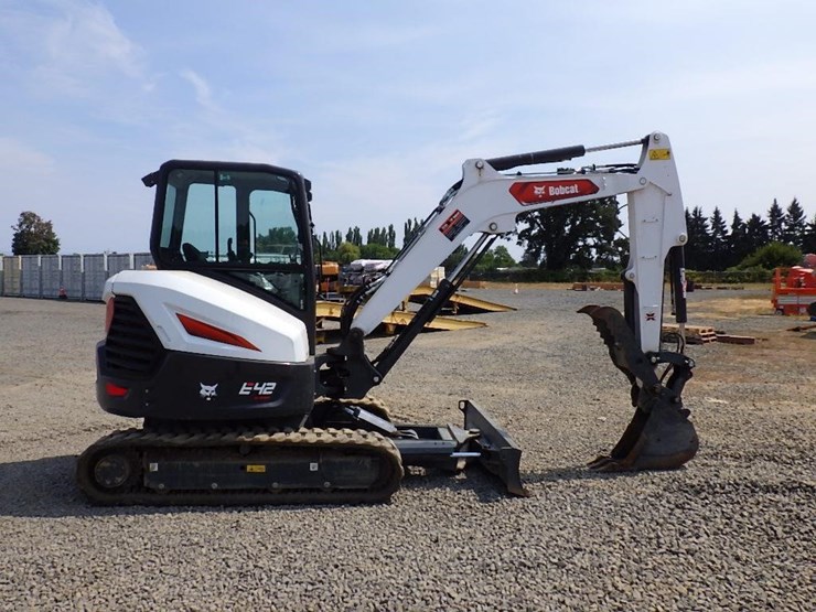 2022-bobcat-e42-image-3