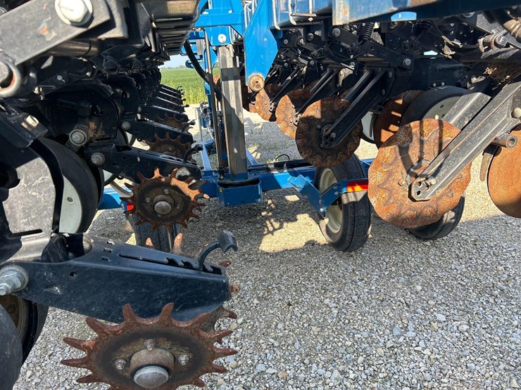 kinze-3500-image-17
