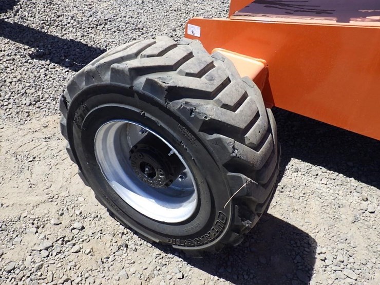 2009-jlg-400s-image-30