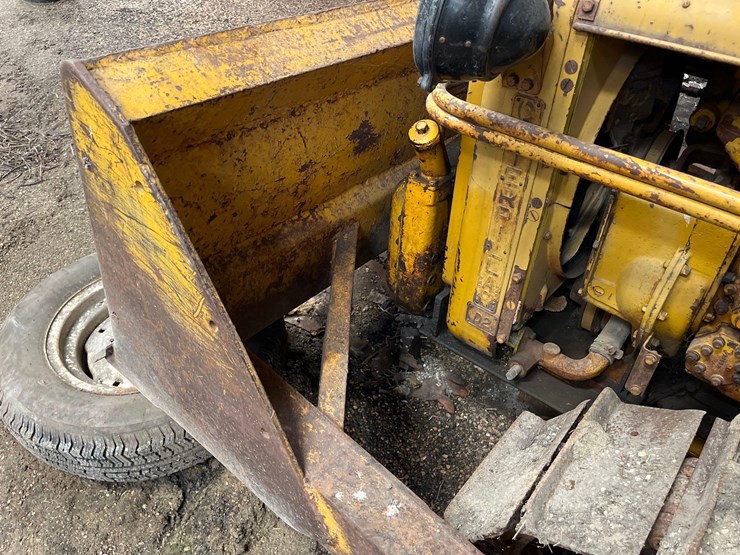 caterpillar-d2-image-24