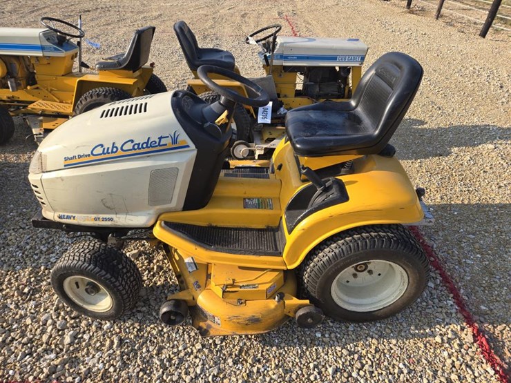 cub-cadet-gt2550-image-6