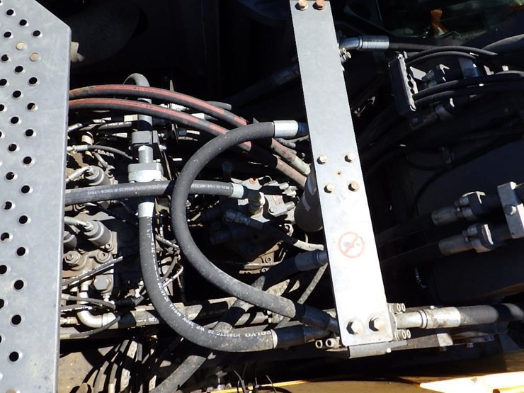 2020-volvo-ec350el-image-22