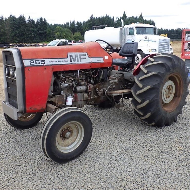 MASSEY-FERGUSON 255