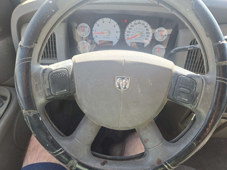 2005-dodge-ram-1500-image-15