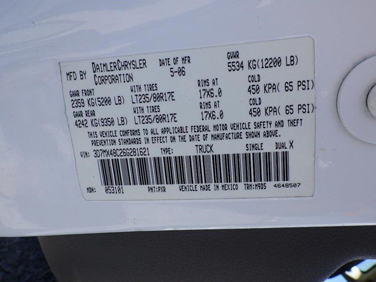2006-dodge-ram-3500-image-35