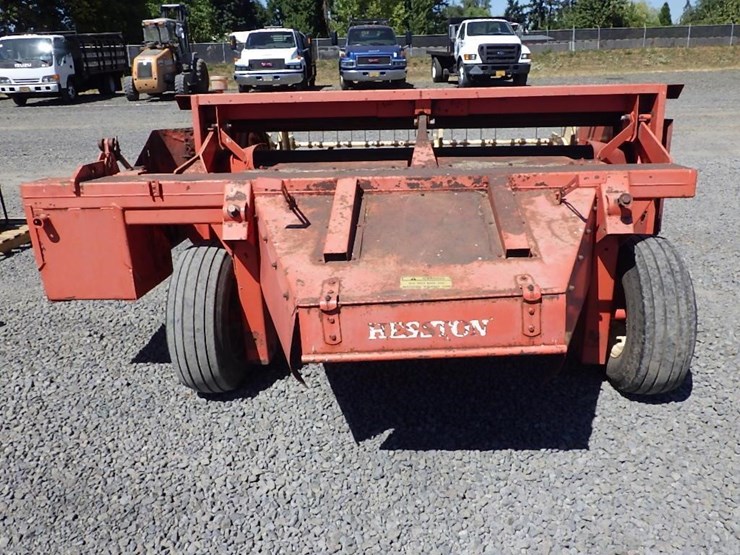 hesston-1070-image-7