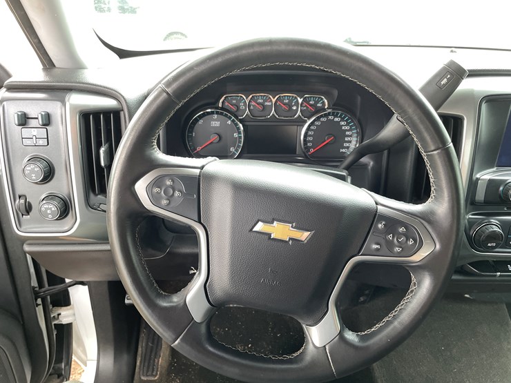 2015-chevrolet-silverado-1500-image-60