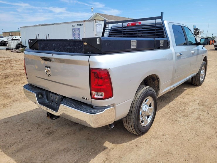 2014-ram-2500-slt-image-3