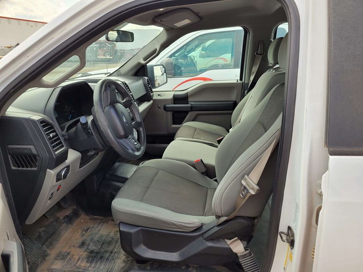 2017-ford-f150-image-8