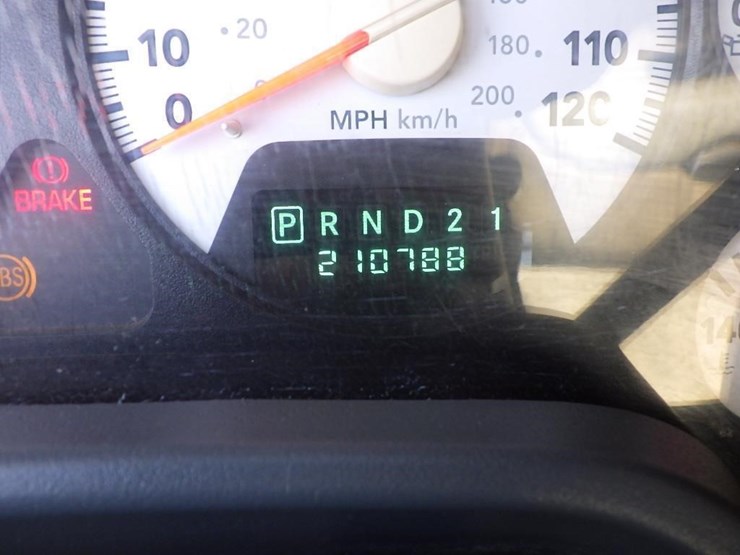 2006-dodge-ram-3500-image-27