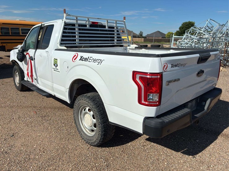 2015-ford-f150-lariat-image-4
