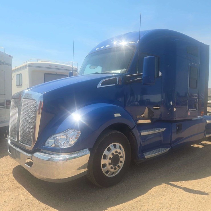 2016 KENWORTH T680