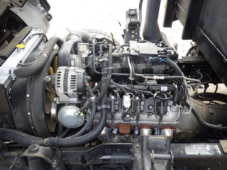 2005-isuzu-npr-image-13