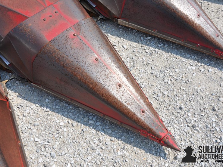 case-ih-1064-image-19