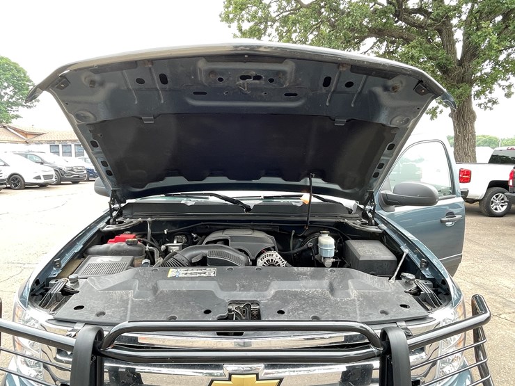 2011-chevrolet-silverado-1500-image-51