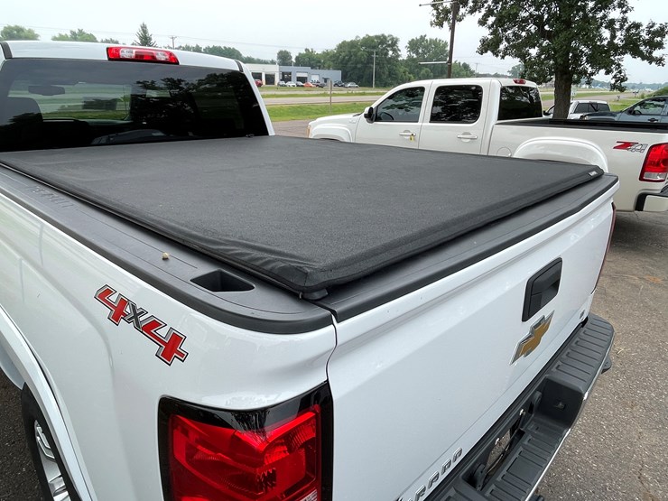2015-chevrolet-silverado-1500-image-29