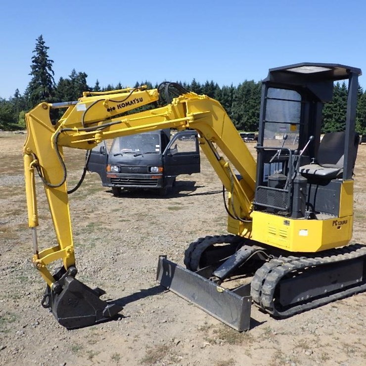 KOMATSU PC12UU