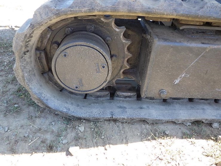komatsu-pc12uu-image-17