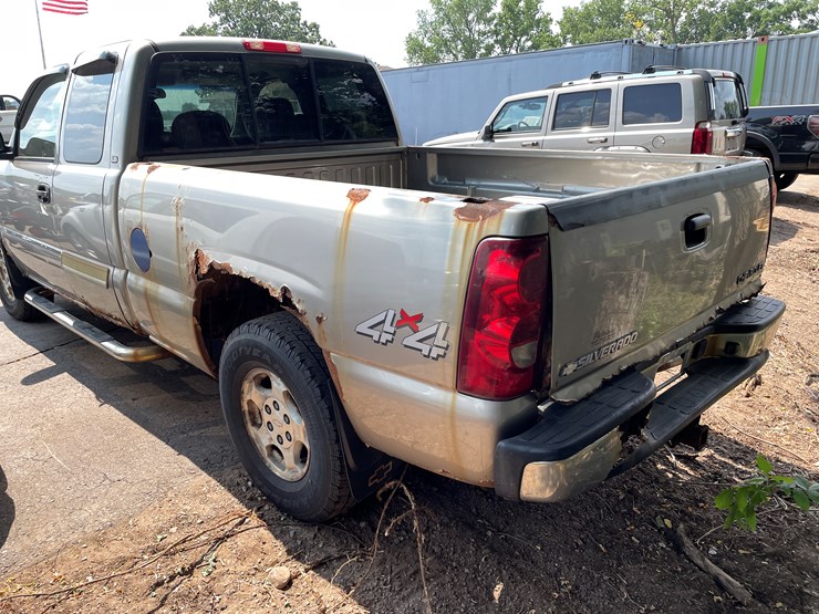 2003-chevrolet-silverado-1500-image-7