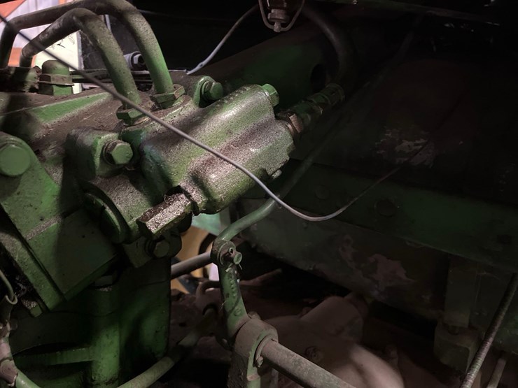 john-deere-830-image-13