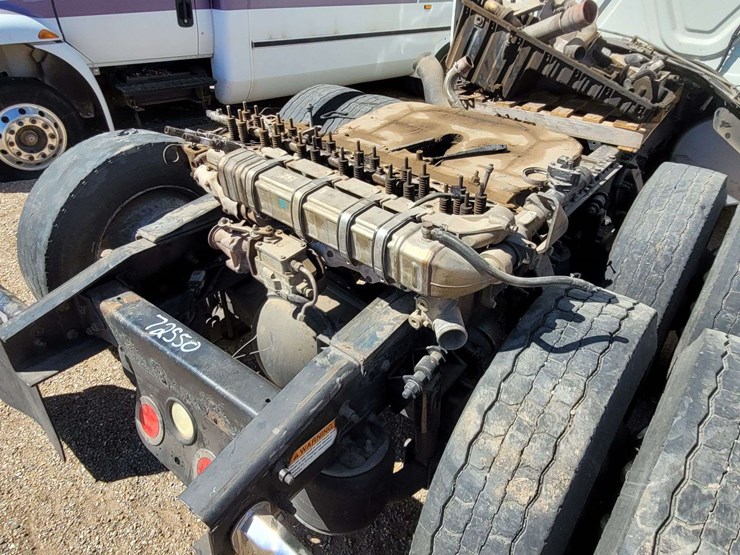 2013-freightliner-cascadia-125-image-6